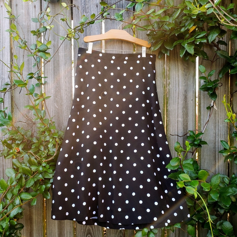 NEW! Old Navy black and white polka dot skirt
